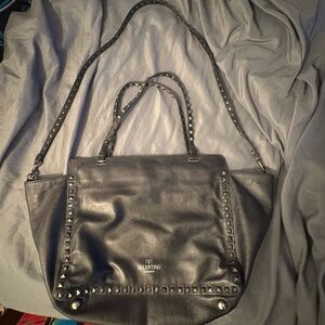 Valentino Garavani Noir Rockstud Tote Bag Black Leather Shoulder Bag Italy Large